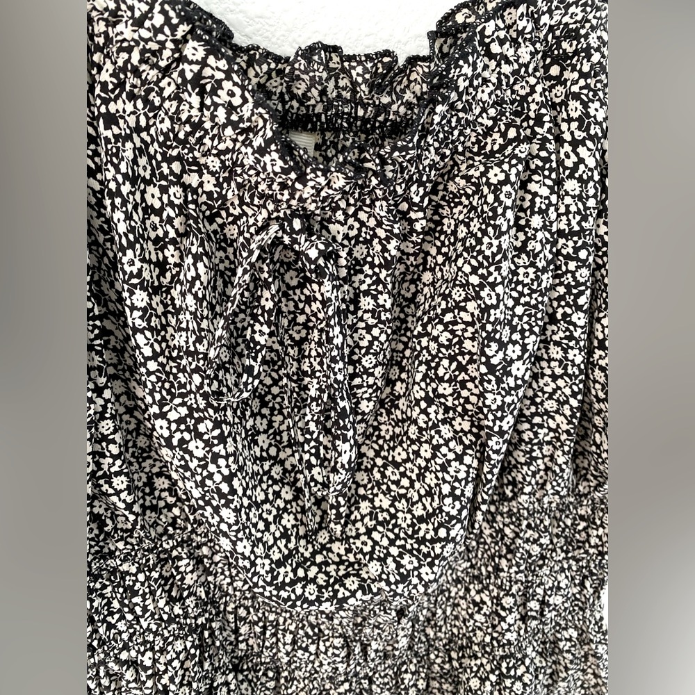 🖤fashion Q floral top🖤 - Picture 4 of 4
